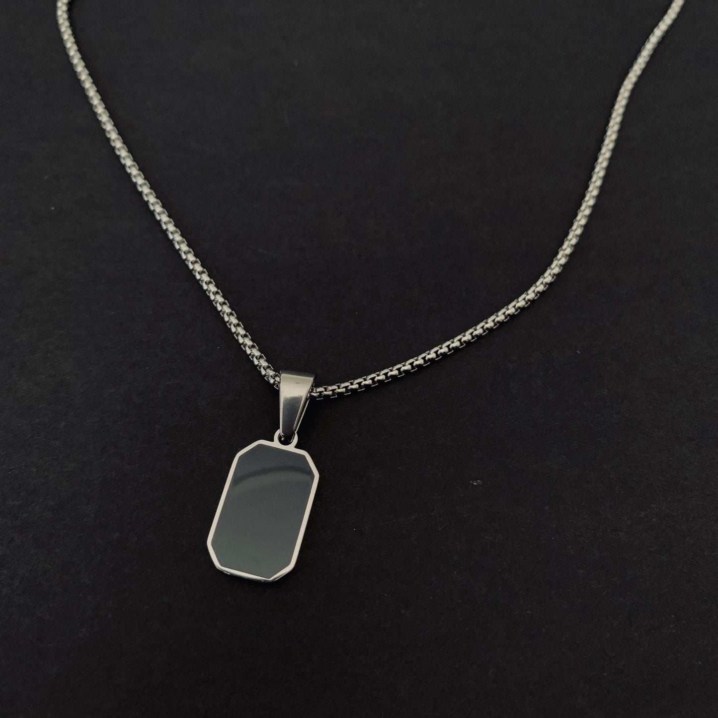Silver Onyx Pendant Chain Necklace