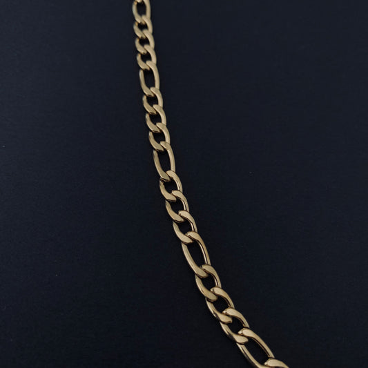 Gold Figaro Chain Necklace (450x5)
