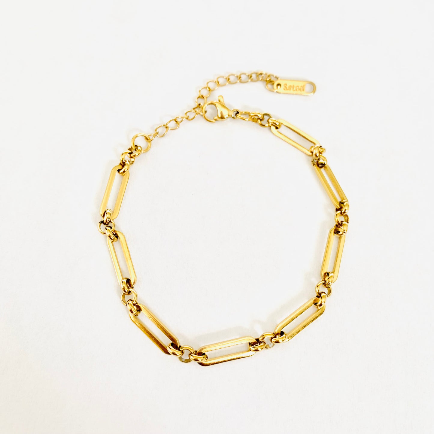 Gold Paperclip Link Bracelet