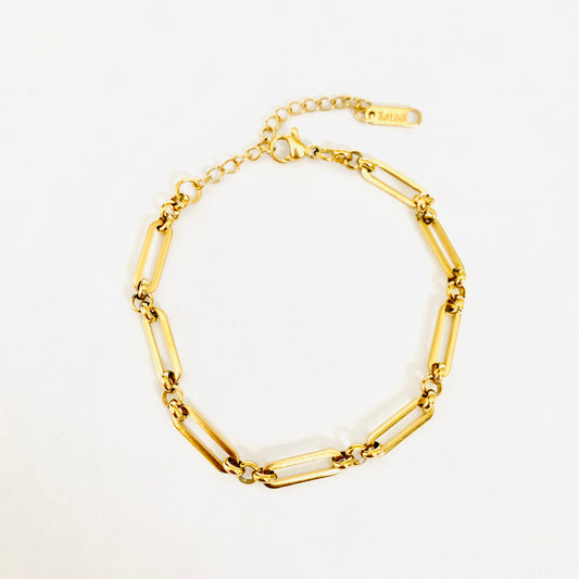 Gold Paperclip Link Bracelet