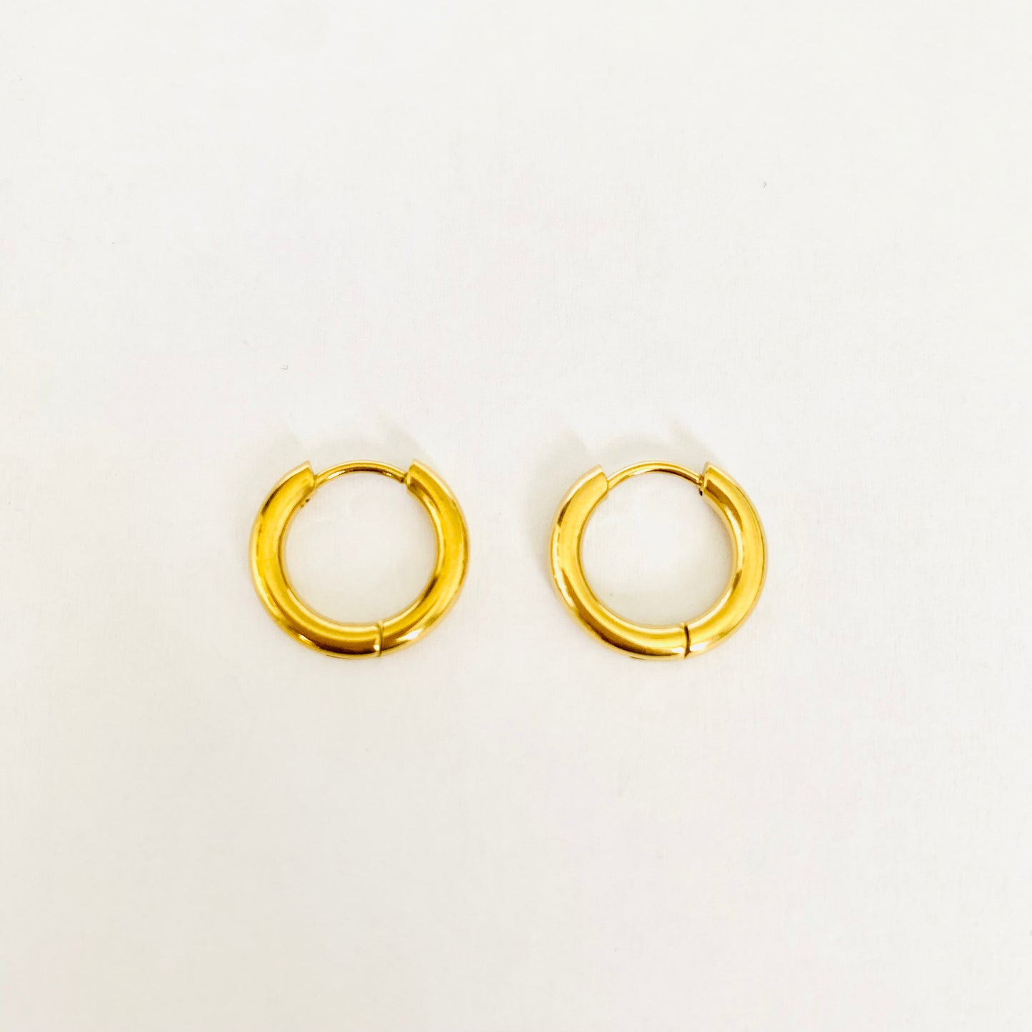 Golden Circle Hoops (10mm)