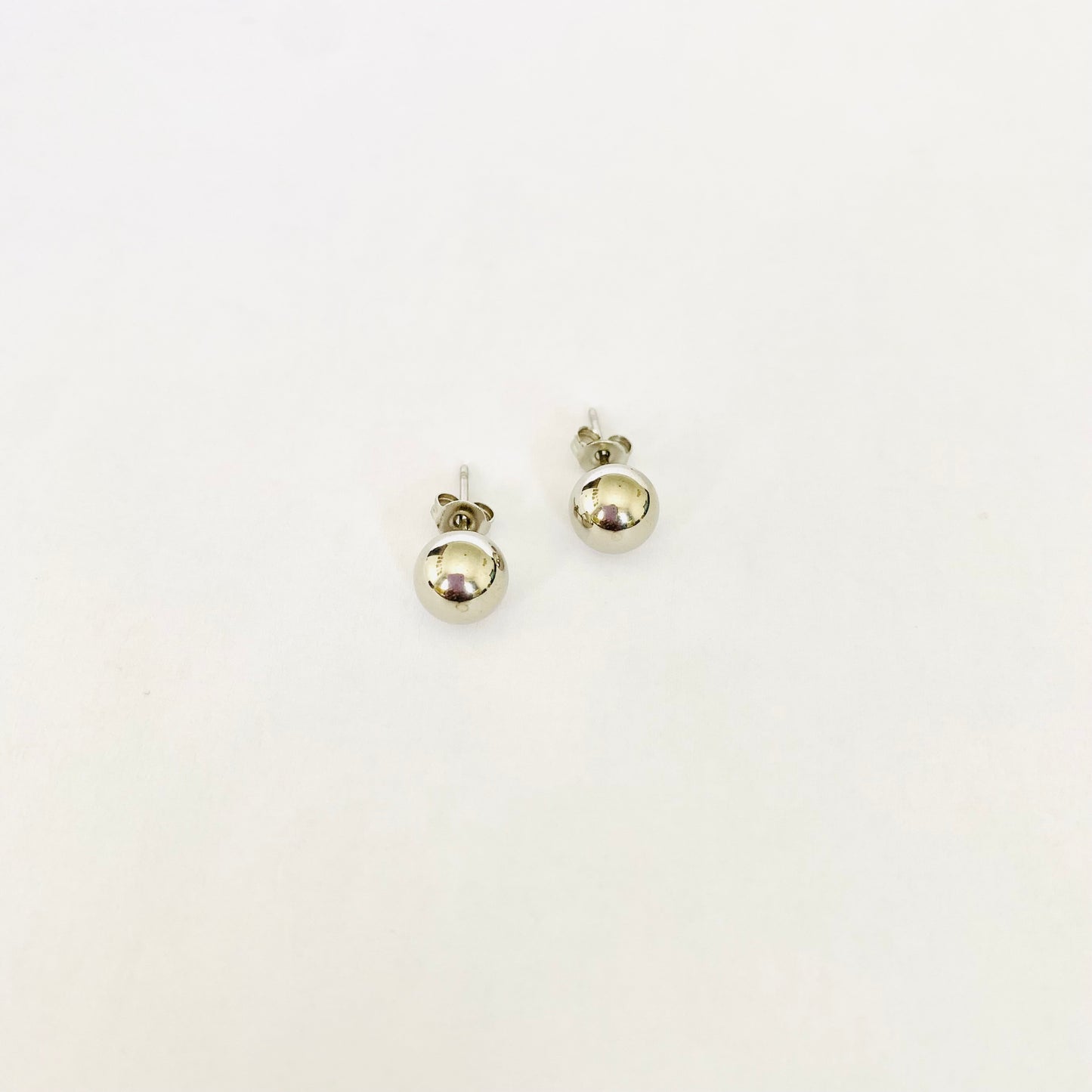 Silver Sphere Studs (8mm)