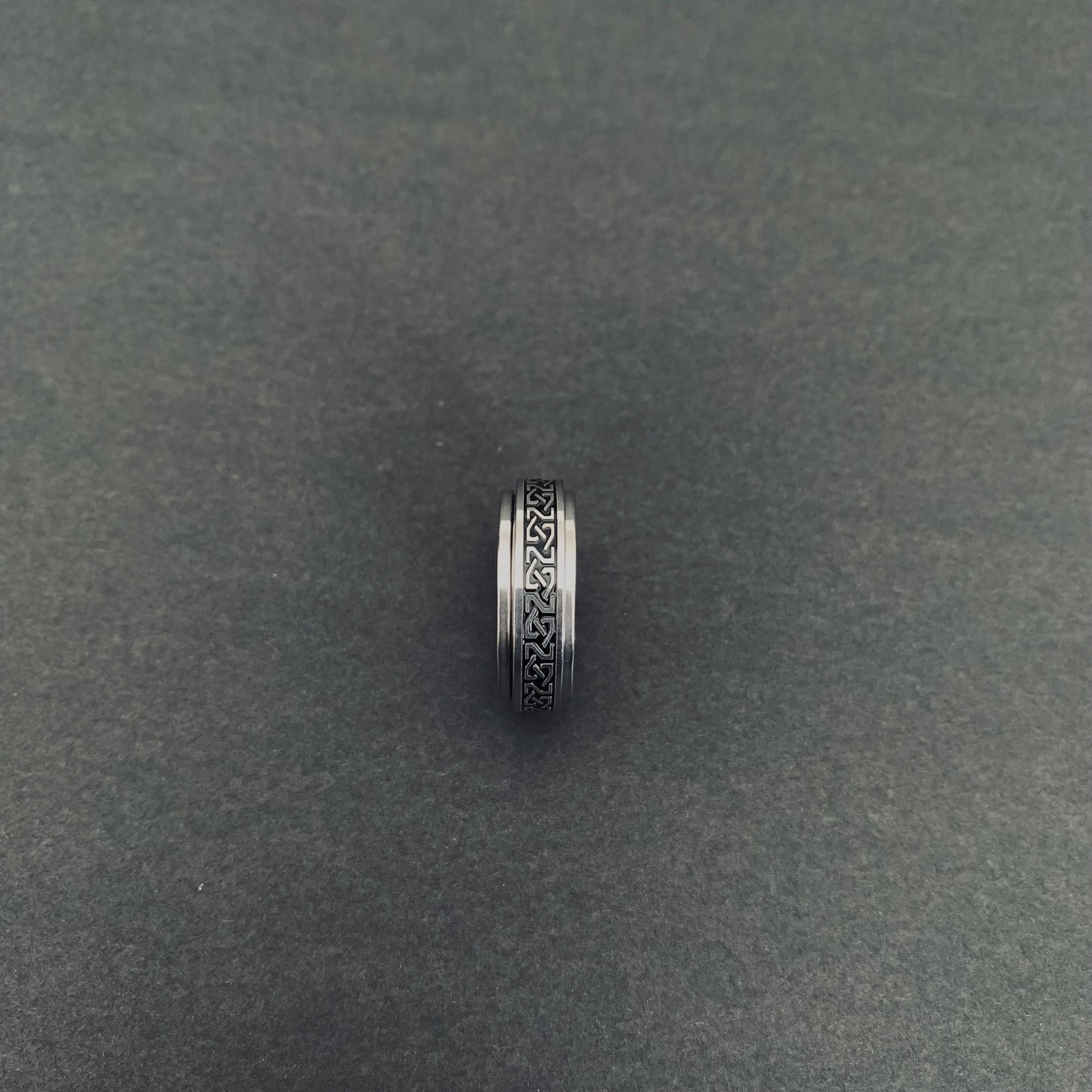 Silver-toned Celtic Knot Spinner Ring