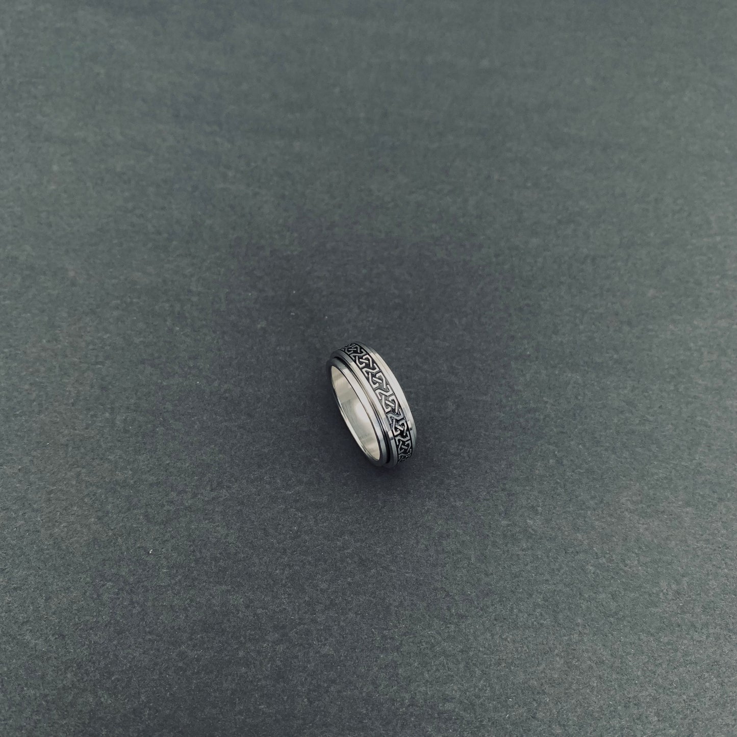 Silver-toned Celtic Knot Spinner Ring