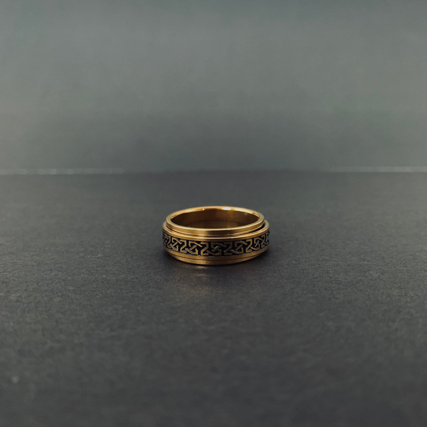Gold-toned Celtic Knot Spinner Ring