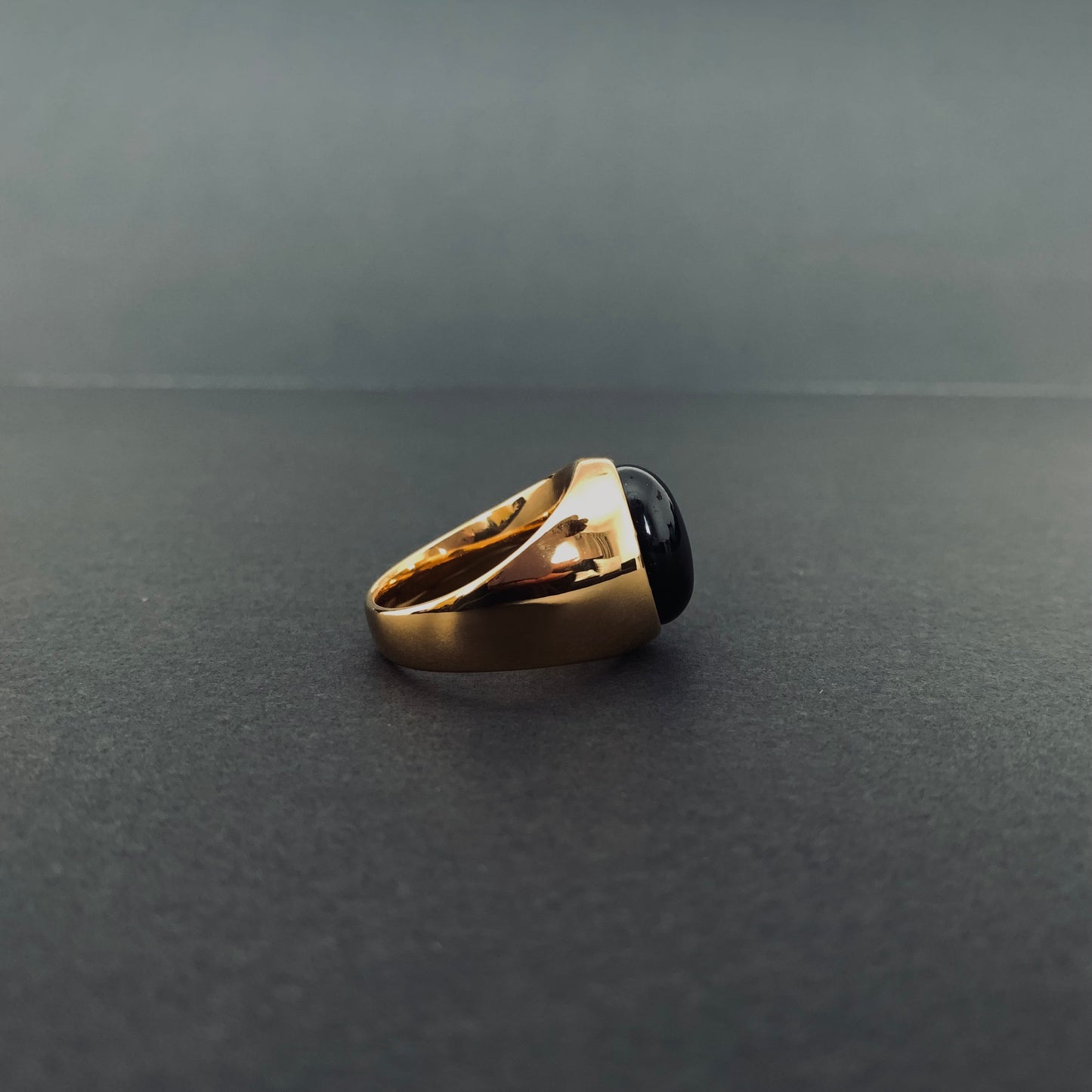 Black Onyx Dome Ring (Gold)