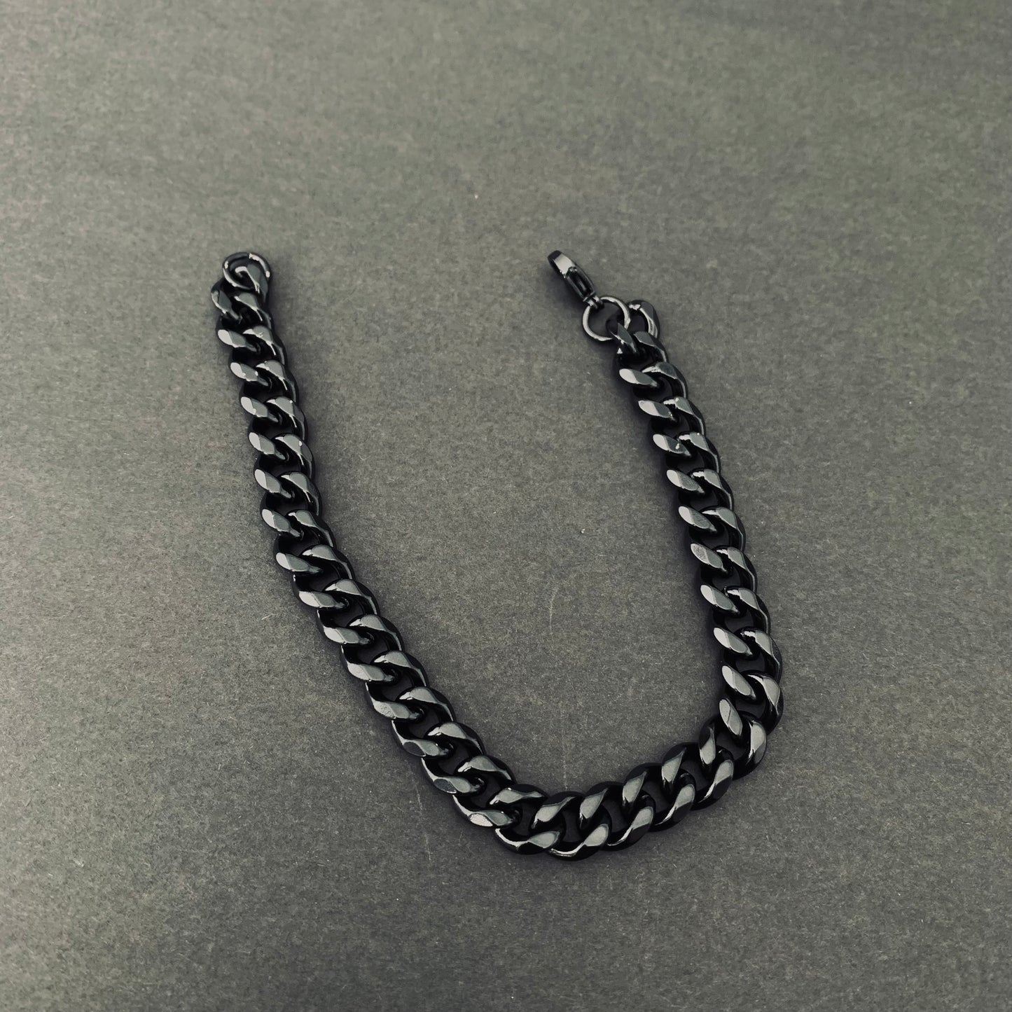 Black Curb Chain Bracelet (9mm)
