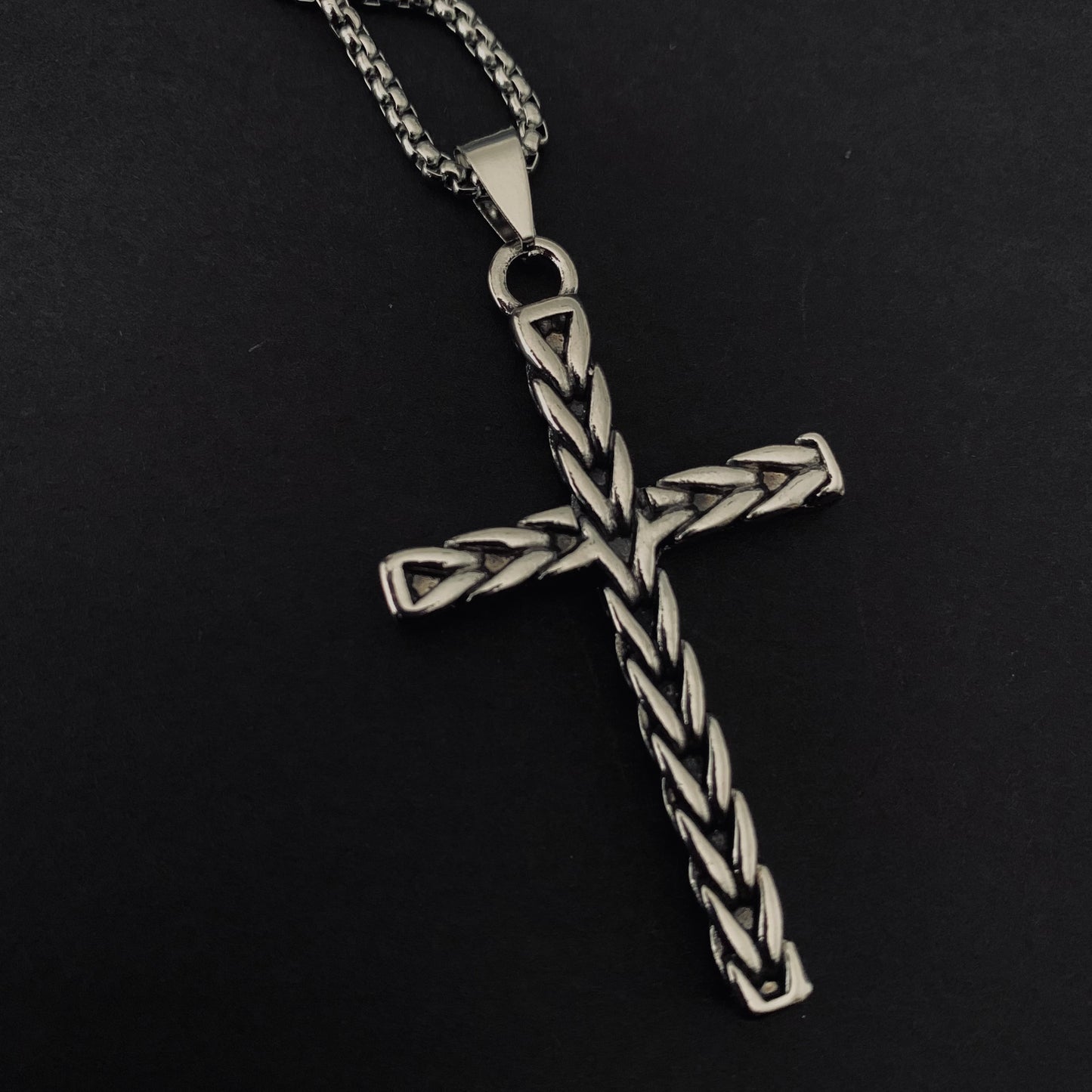 Silver Line Pattern Cross Pendant