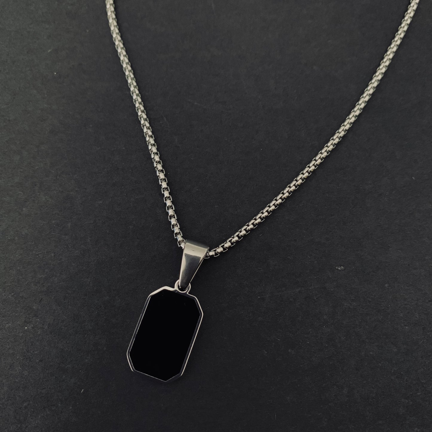 Silver Onyx Pendant Chain Necklace