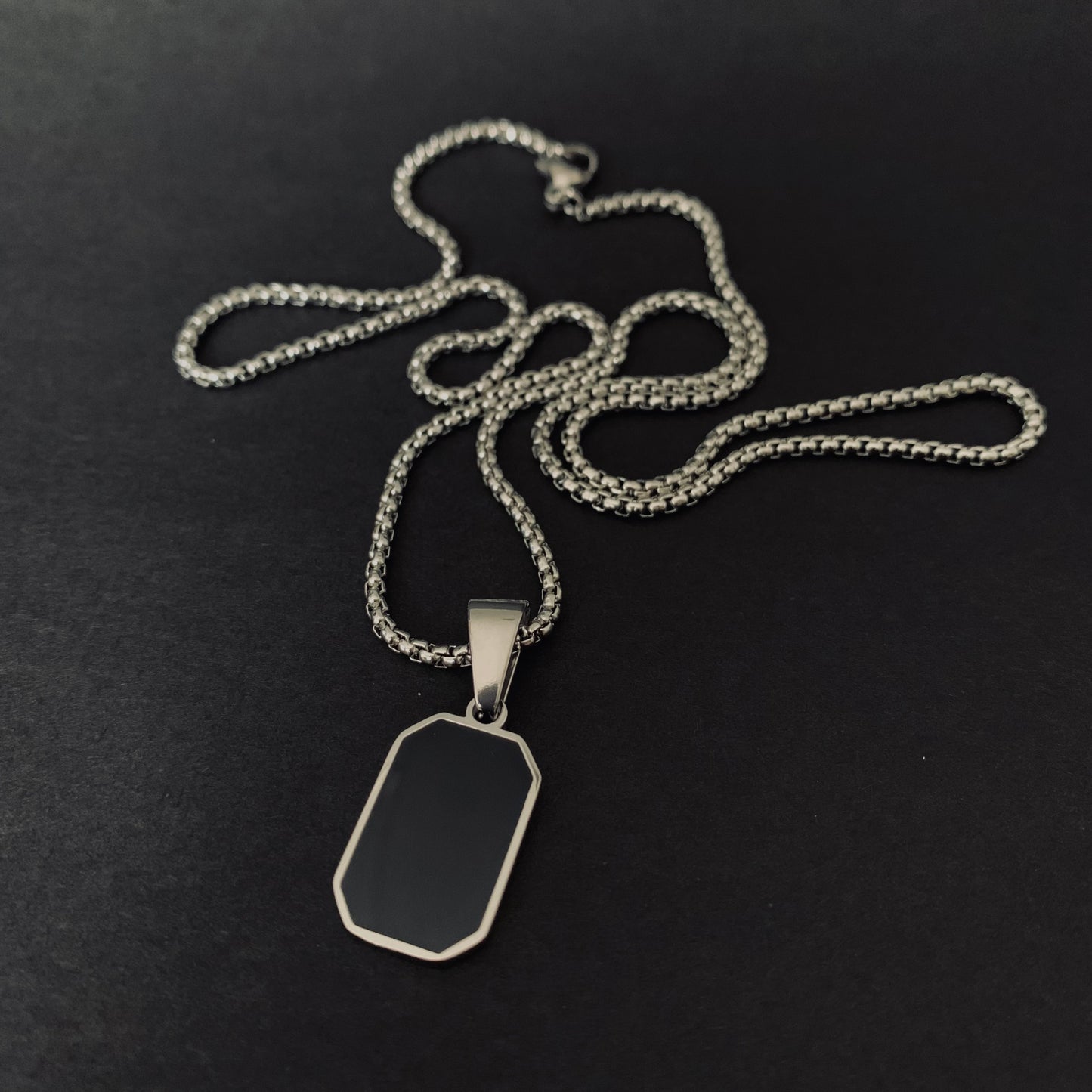 Silver Onyx Pendant Chain Necklace