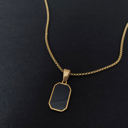 Gold Onyx Pendant Chain Necklace