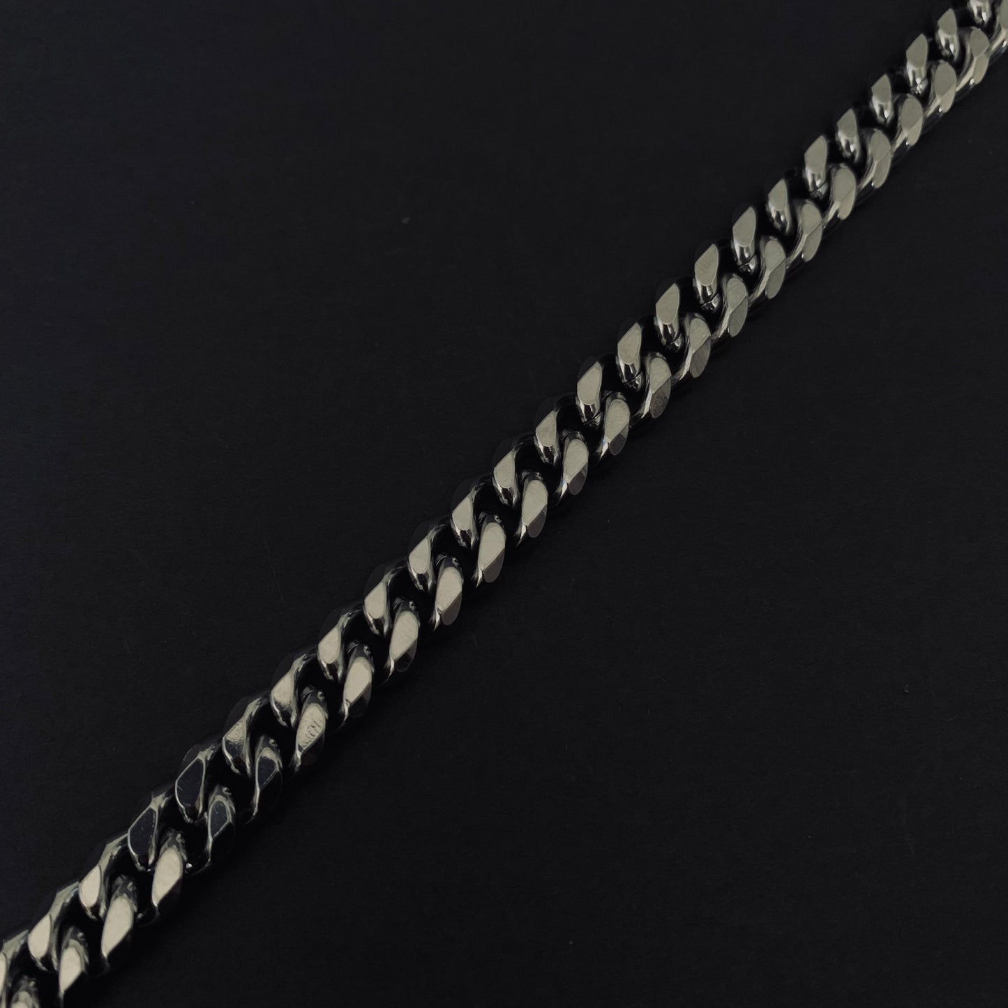 Silver Cuban Link Chain (9mm)