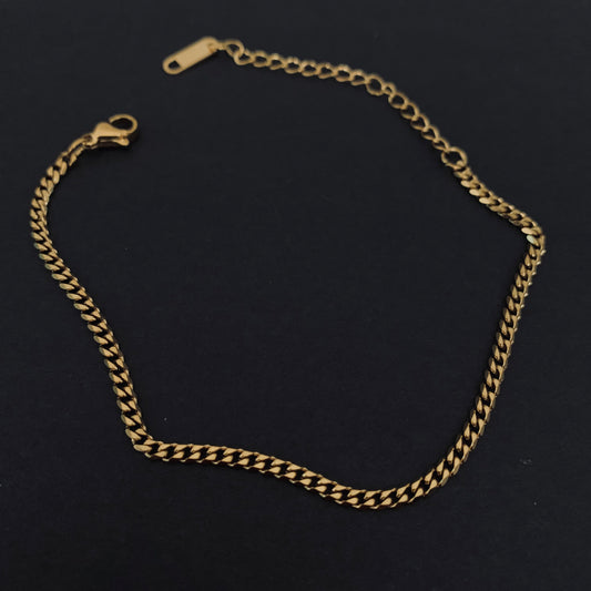 Gold Curb Link Bracelet