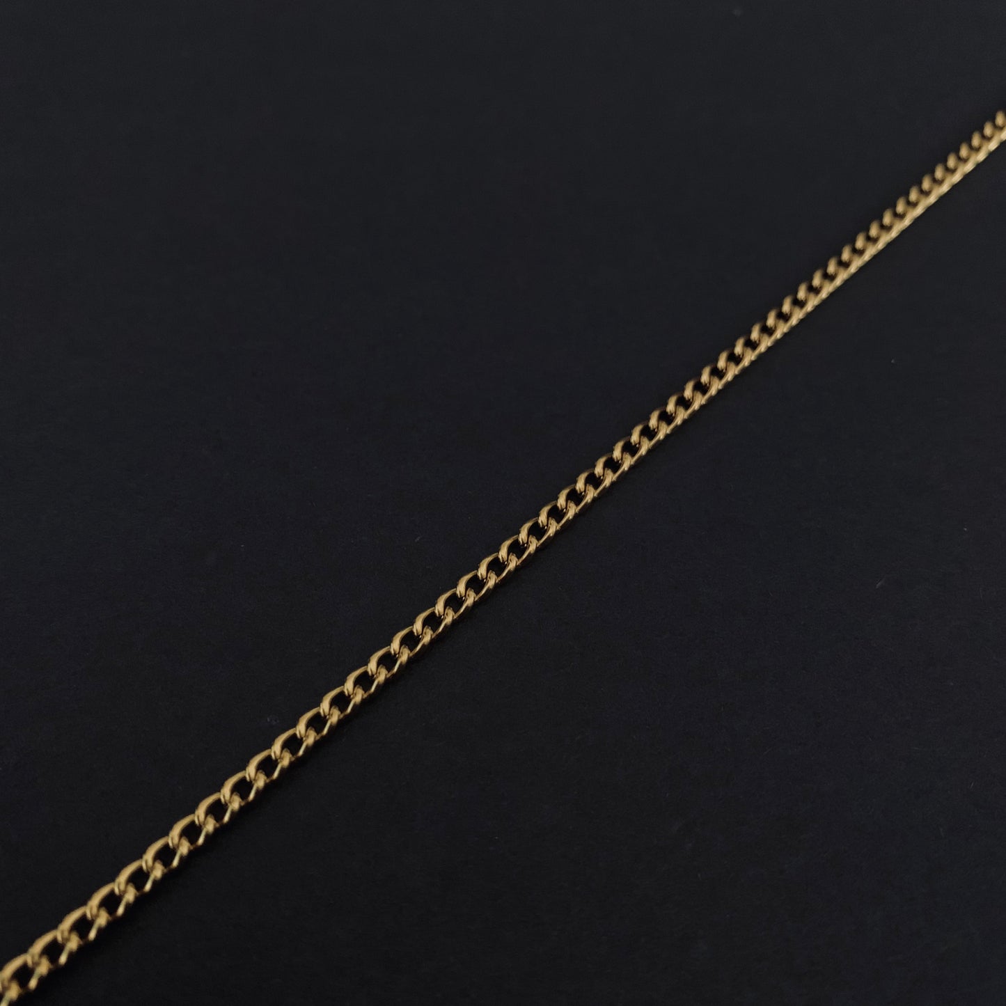 Gold Curb Link Chain Bracelet