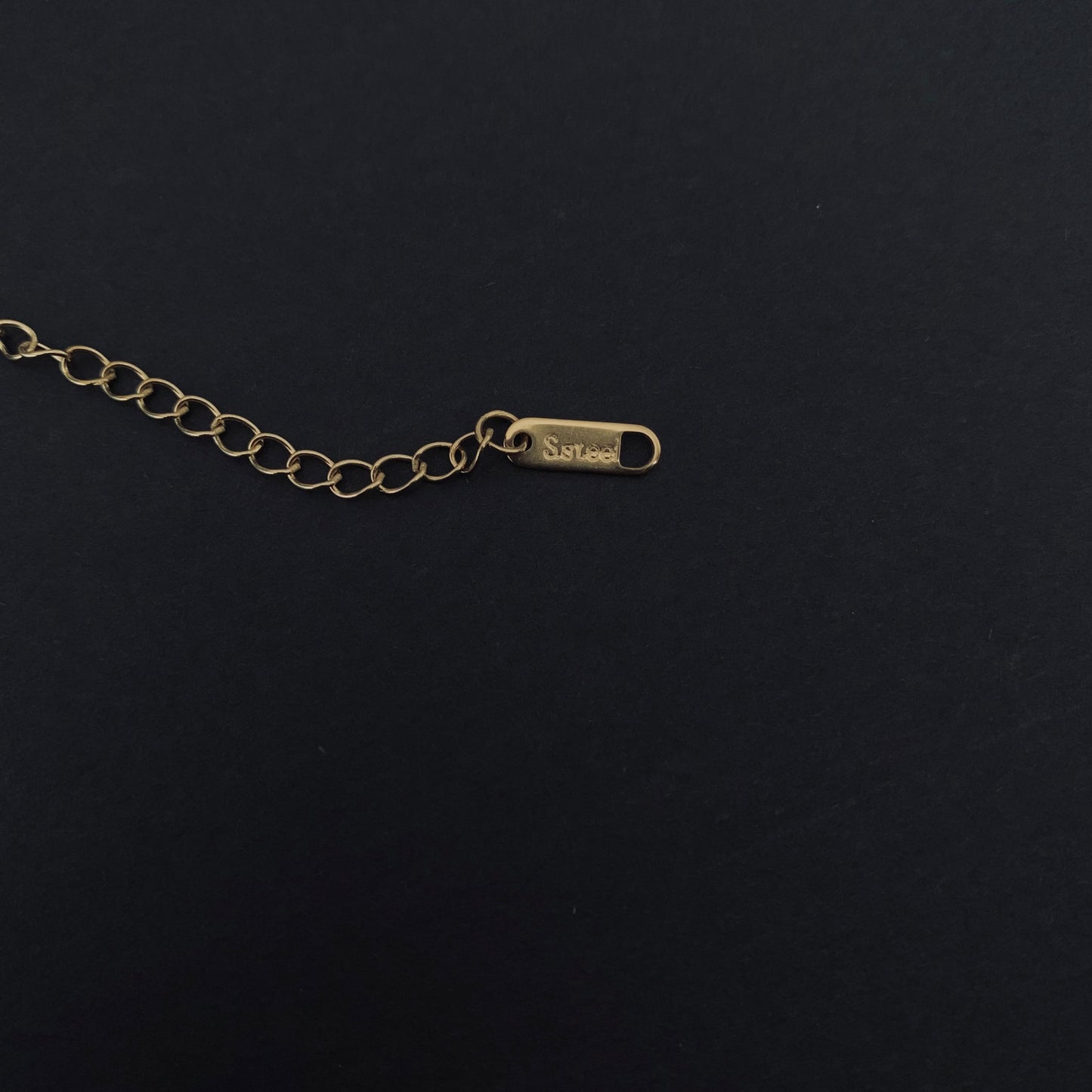 Gold Curb Link Chain Bracelet