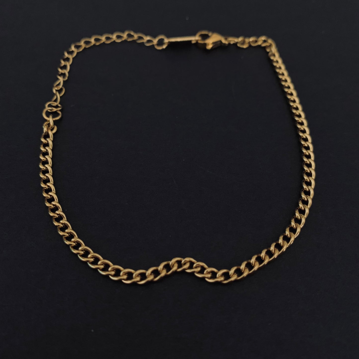 Gold Curb Link Chain Bracelet