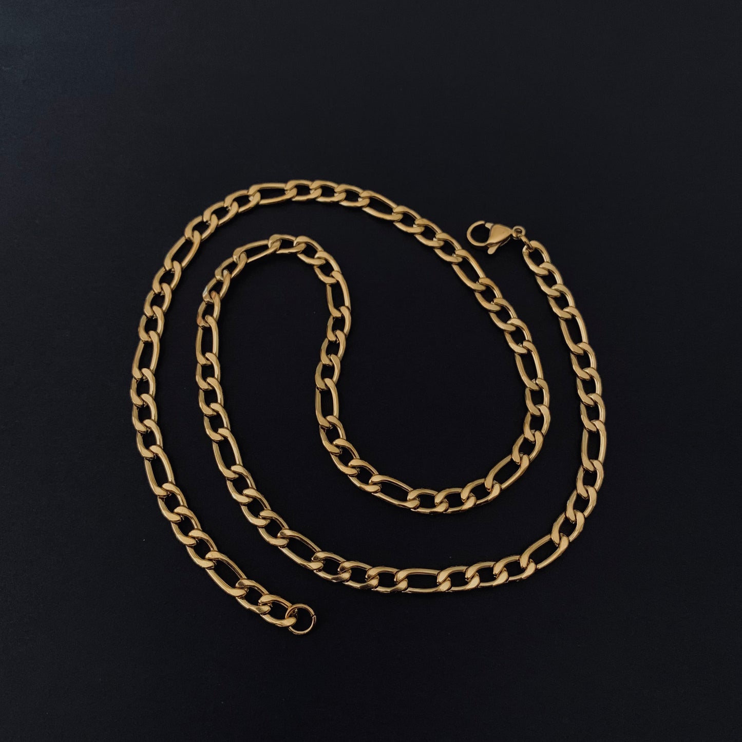Gold Figaro Chain Necklace (500x5)